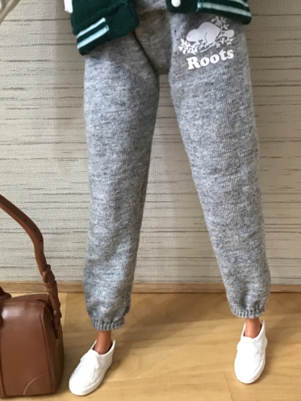 Barbie Roots Clothes - Picture 4 of 14